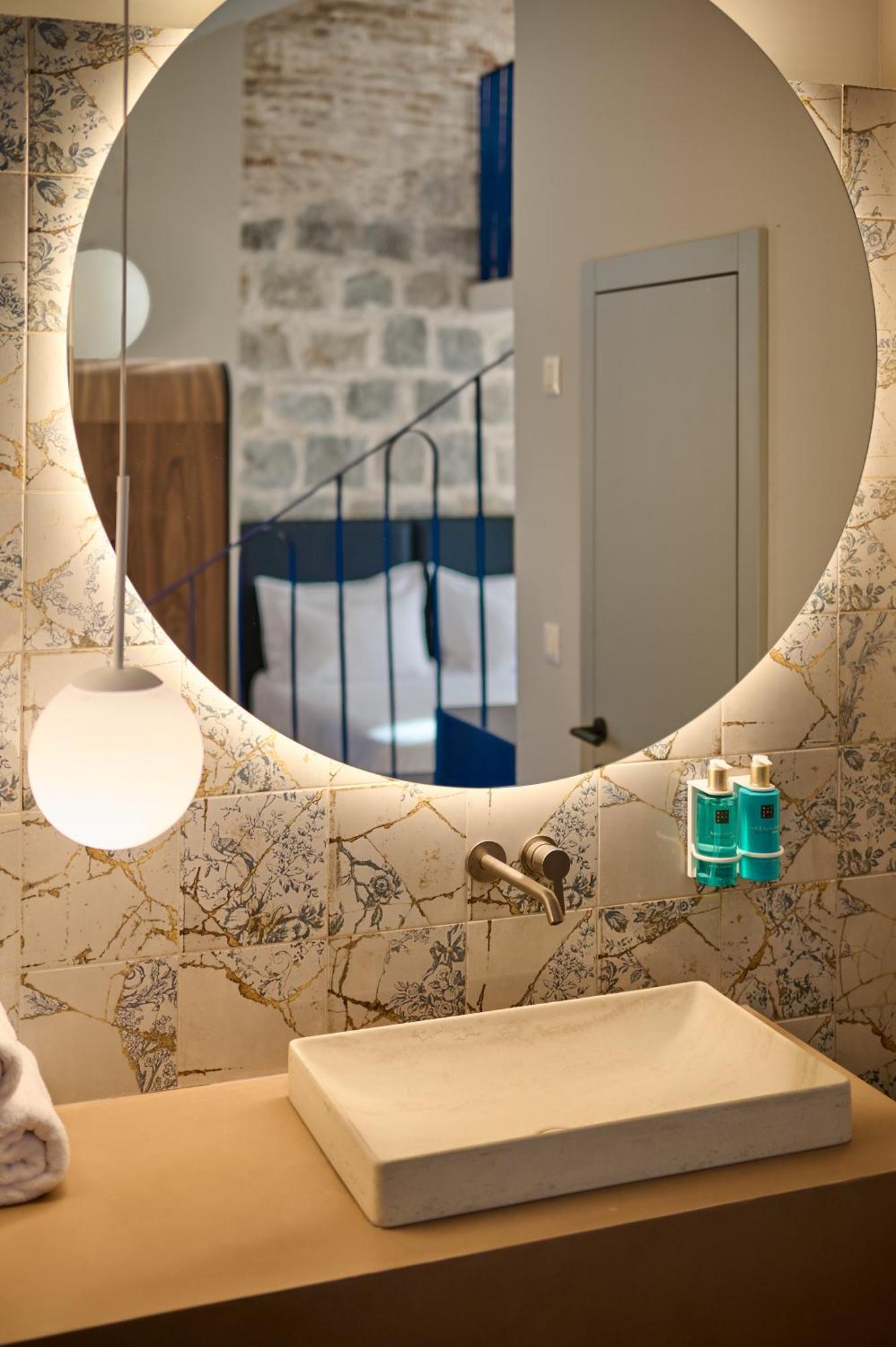 Central Heritage Hotel Split Eksteriør billede